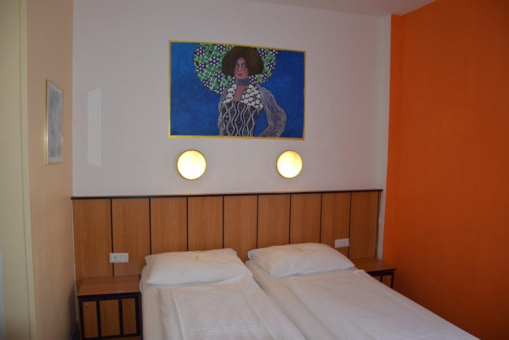 Garten- Und Kunsthotel Gabriel Wien